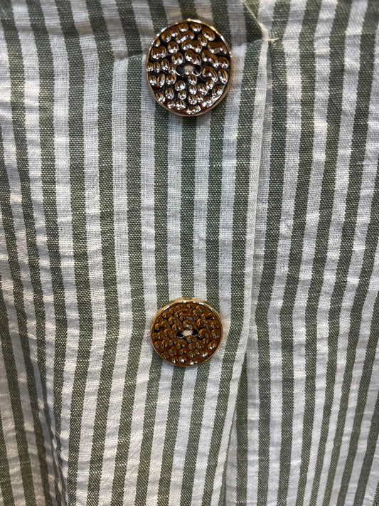 Ensemble rayé bleu femme – détail haut boutonné rayures blanc et bleu | INES CONCEPT STORE