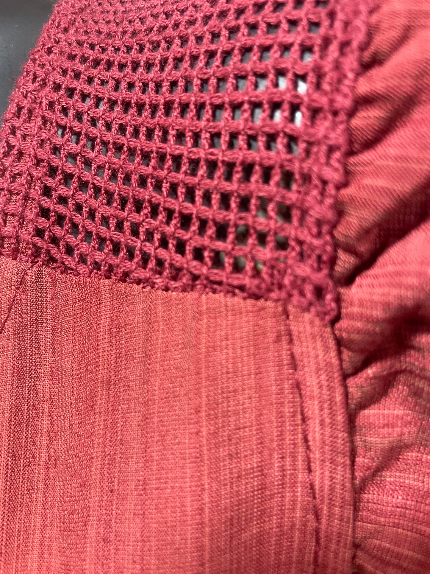 Robe Courte Bordeaux à Volants et Col V