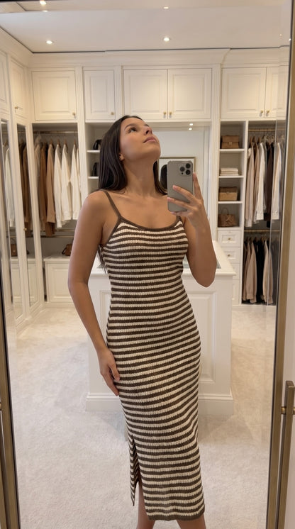 Robe Longue Maille Rayée – Bretelles Fines & Fente