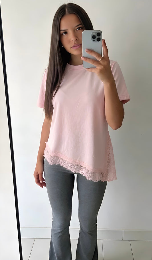 T-shirt dentelle fluide femme haut chic confortable 3 coloris