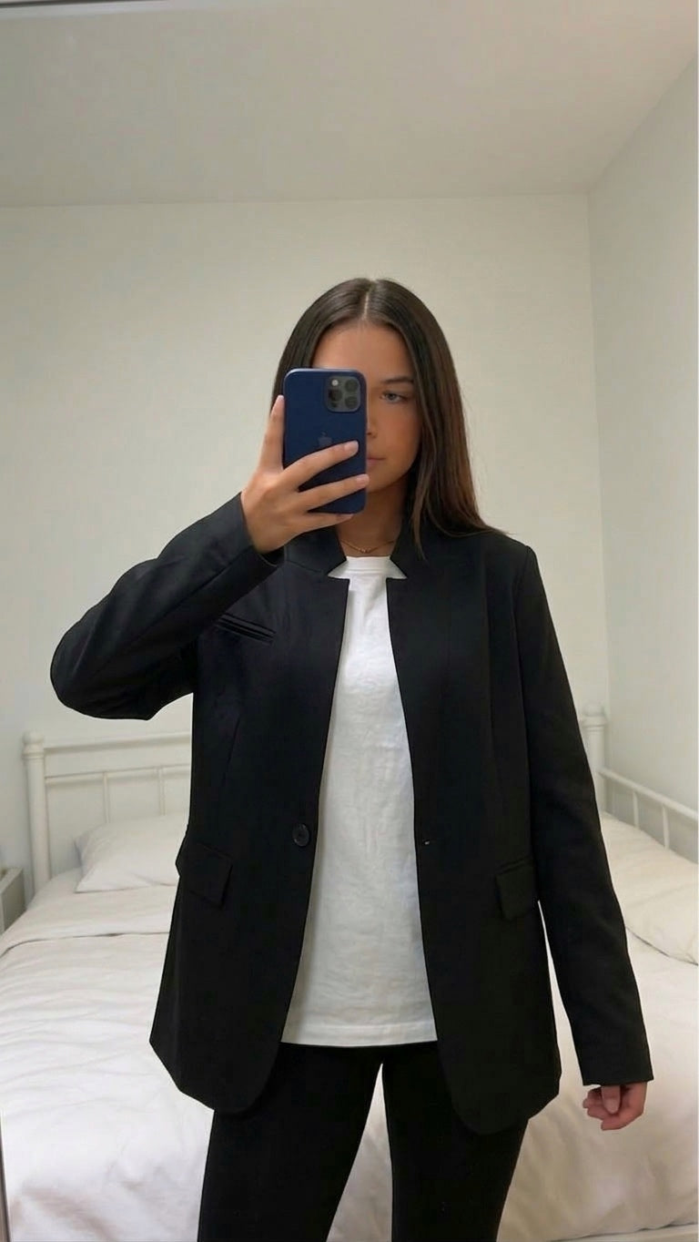 Blazer femme coupe structurée minimaliste soirée