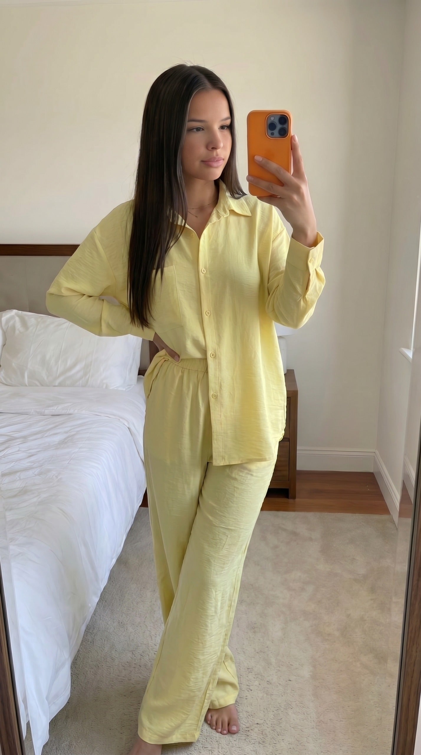 Tenue effet lin femme noire oversize dos droit