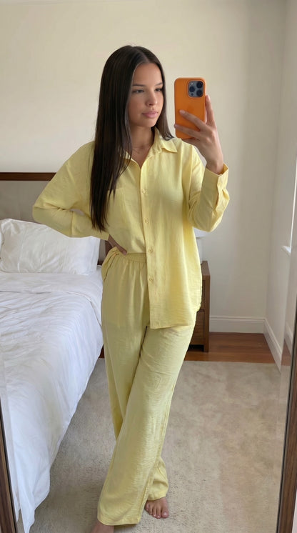 Tenue effet lin femme noire oversize dos droit