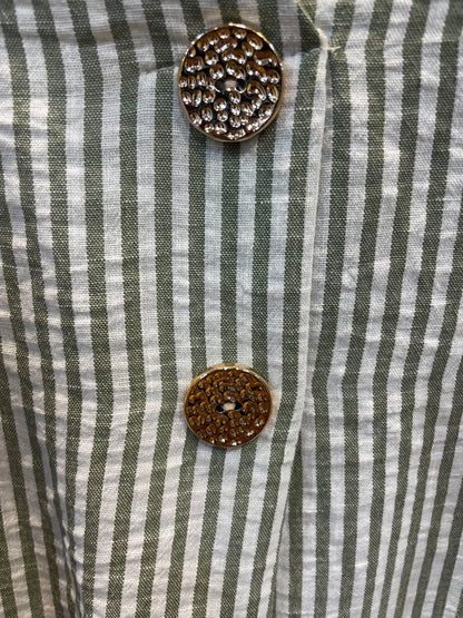 Ensemble rayé bleu femme – détail haut boutonné rayures blanc et bleu | INES CONCEPT STORE
