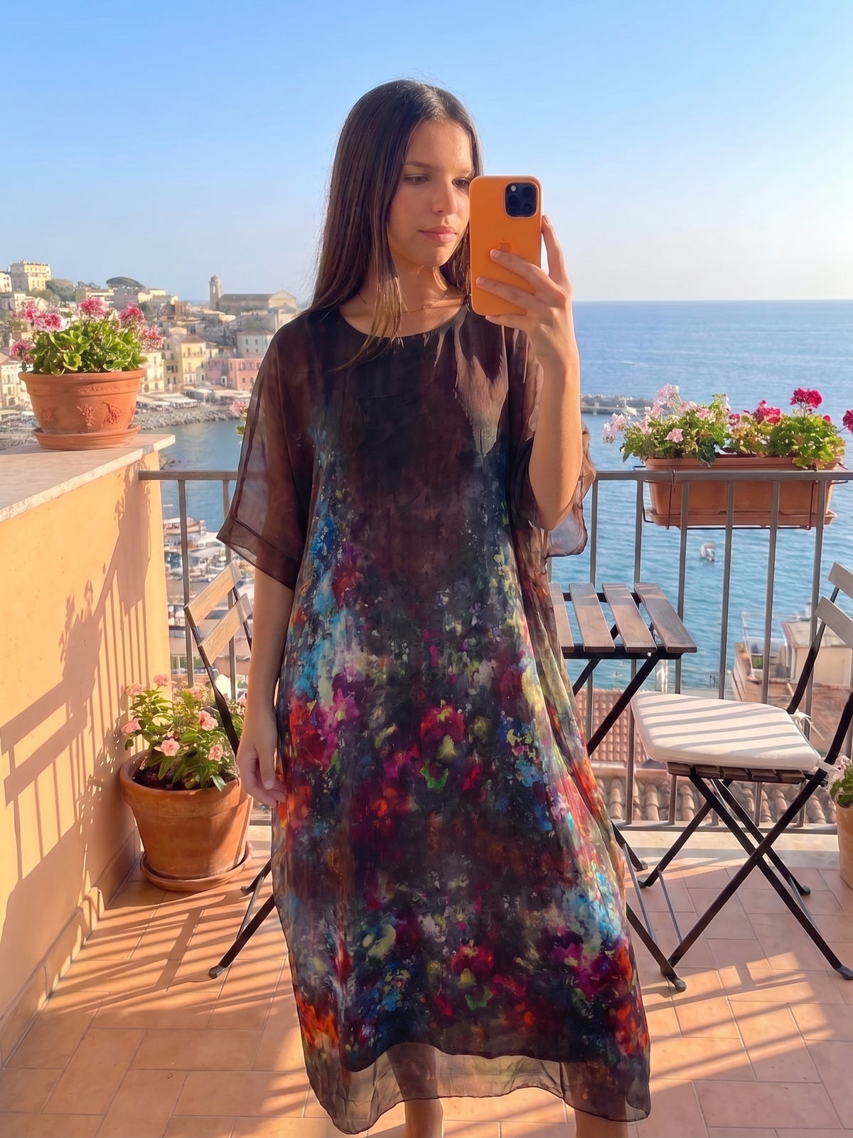 Robe oversize femme en tencel imprimé artistique, détail du tissu