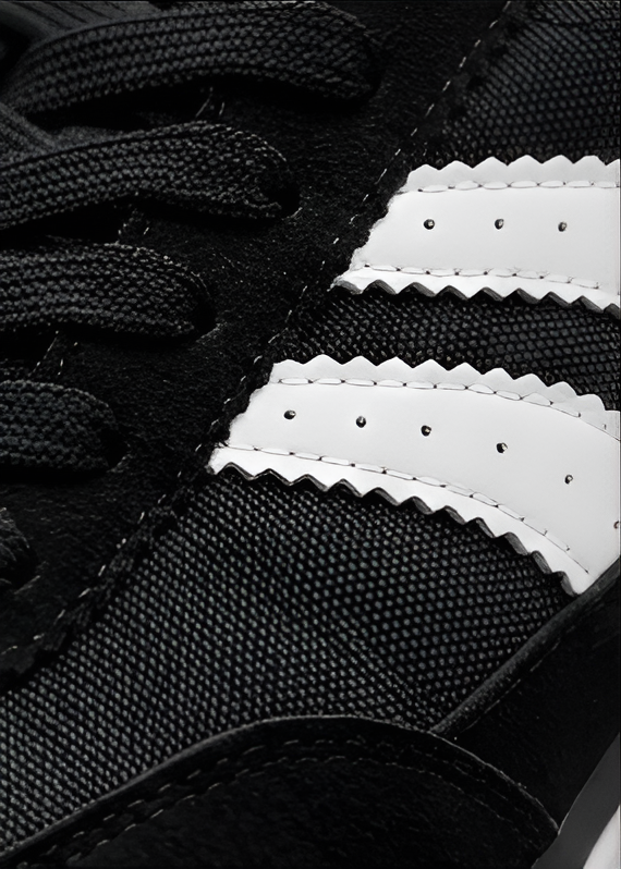 Baskets Urbaines Retro-Chic – Noir & Blanc