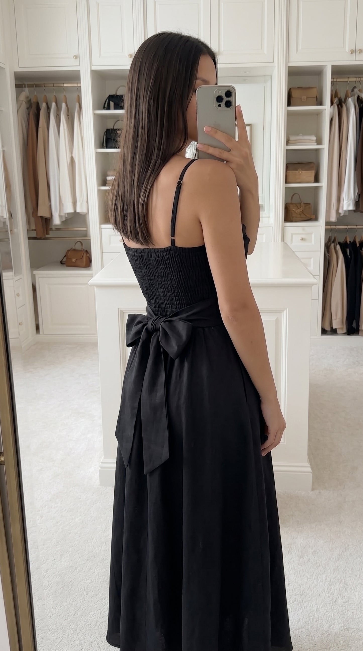 Robe Longue Femme – Dos Smocké & Nœud Au Dos | INES CONCEPT STORE